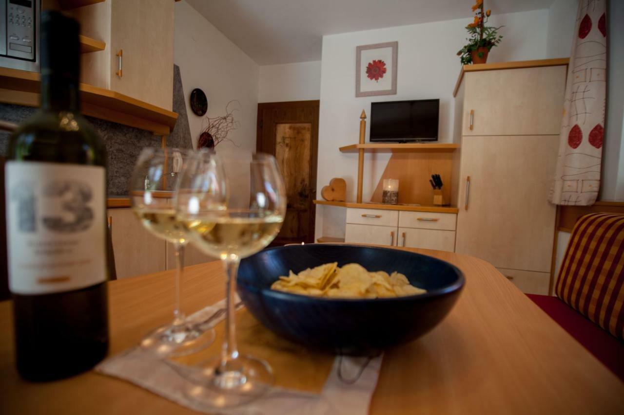 Haus Wulfenia Appartement Neustift im Stubaital Buitenkant foto